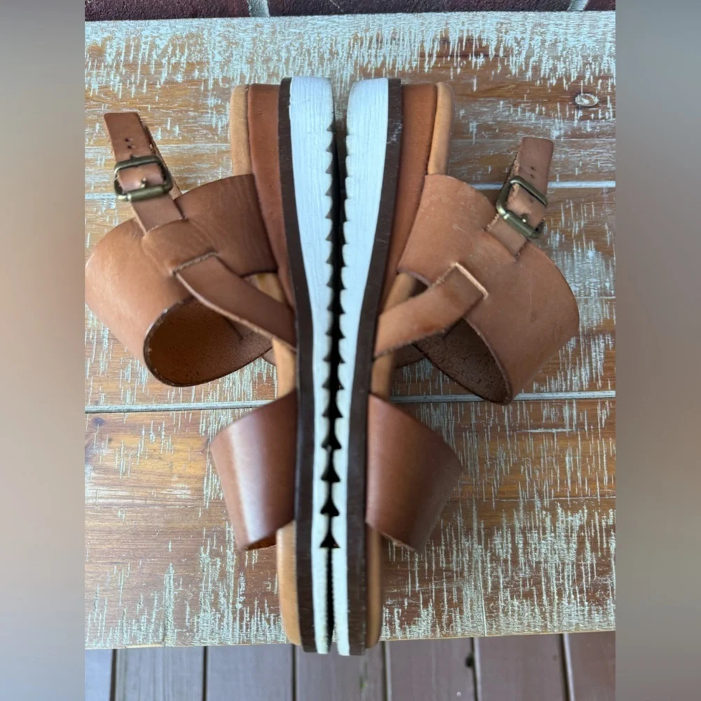 Bertuchi Leather Sandals